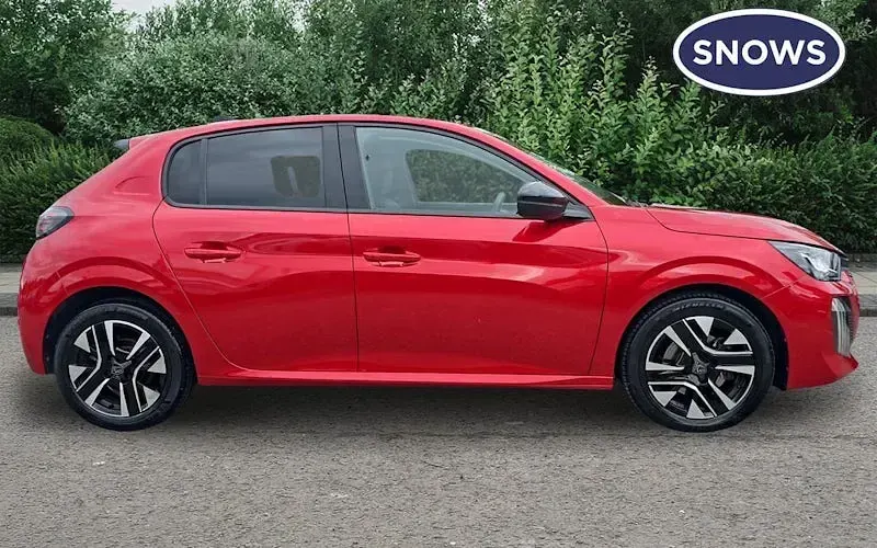 Used Peugeot 208 Allure 101 HP (74 kW) 2025 Red Hatchback