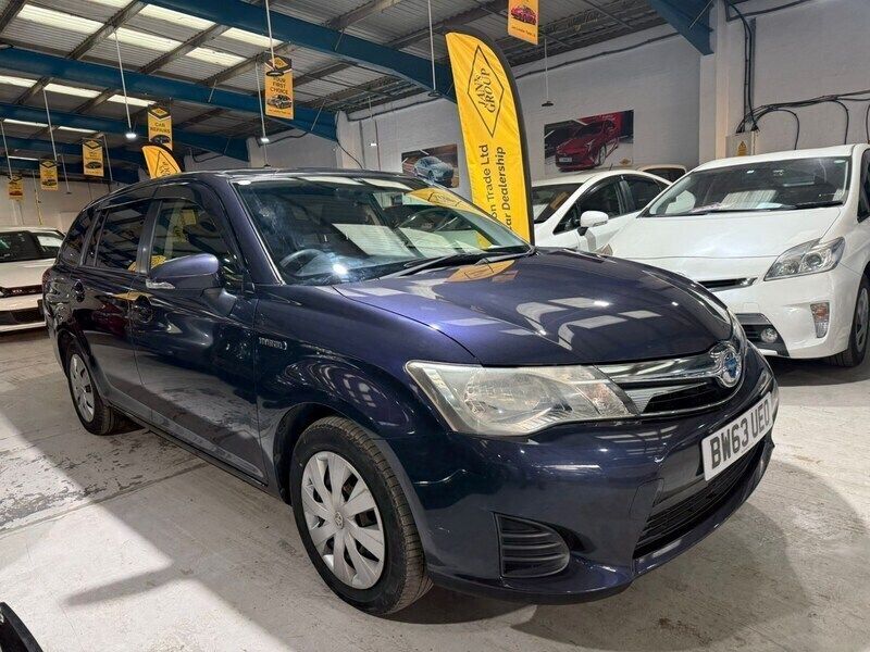 Mauve/purple Used 2025 Toyota Corolla Estate | £5,990 - Image 1/3