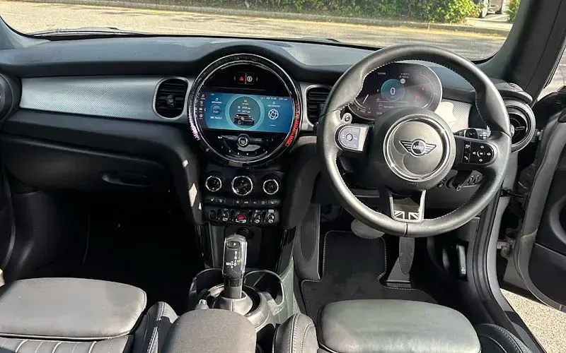Used Mini Cooper S Exclusive 178 HP (130 kW) 2022 Hatchback