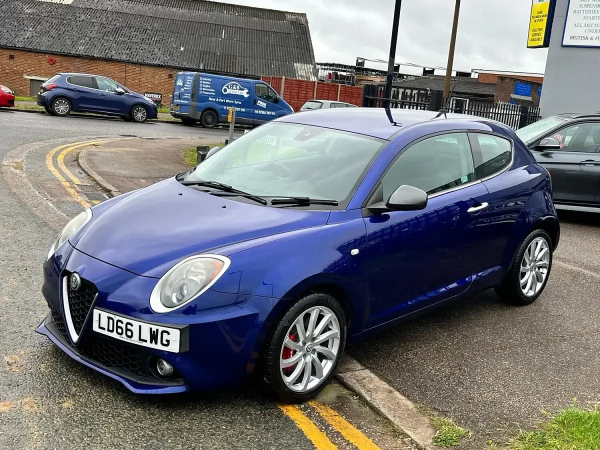 Used Alfa Romeo MiTo Super 140 HP (102 kW) 2016 Blue Hatchback