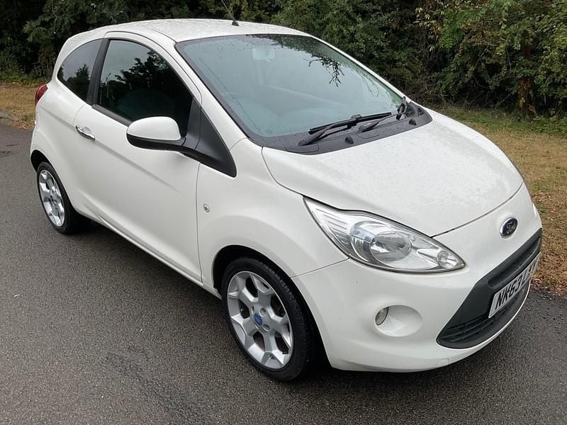 Used Ford Ka Titanium 2013 White Hatchback
