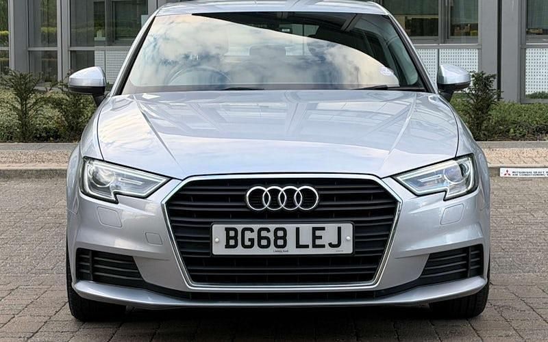 Used Audi A3 Sportback 116 HP (85 kW) 2018 Silver Hatchback