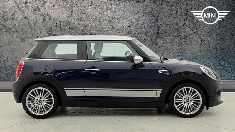Usado Mini Cooper Hatch 134 HP (98 kW) 2016 Azul Citadino