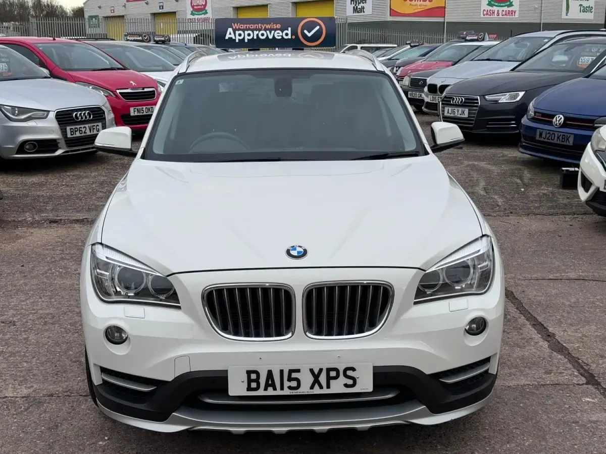 Begagnad BMW X1 xLine 2015 Vit SUV