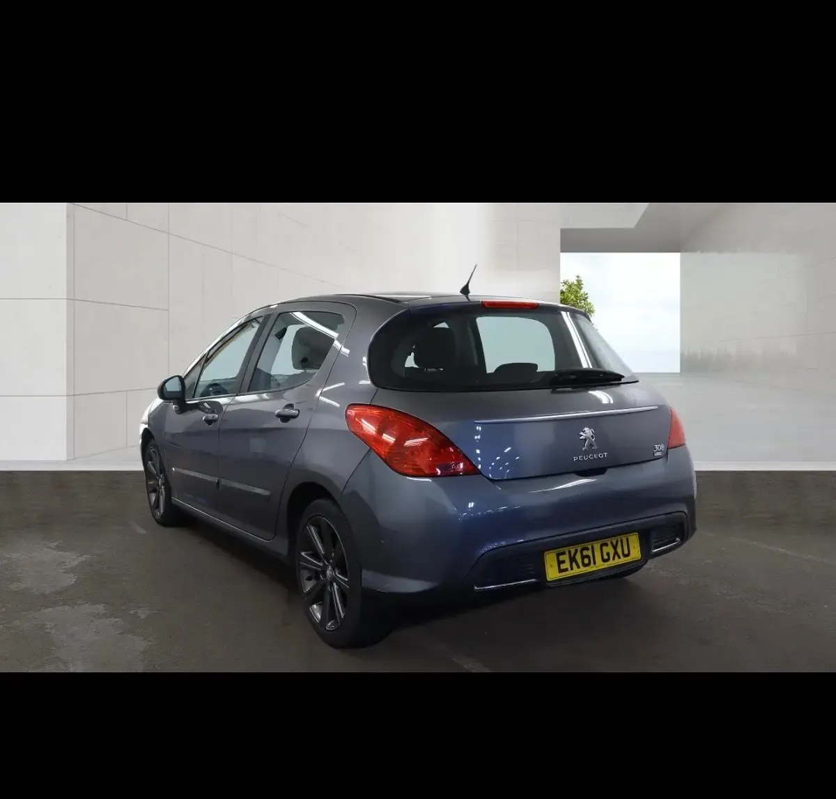 Used Peugeot 308 Active 112 HP (82 kW) 2011 Grey Hatchback