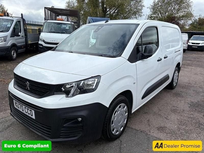 Used Peugeot Partner 2020 White MPV