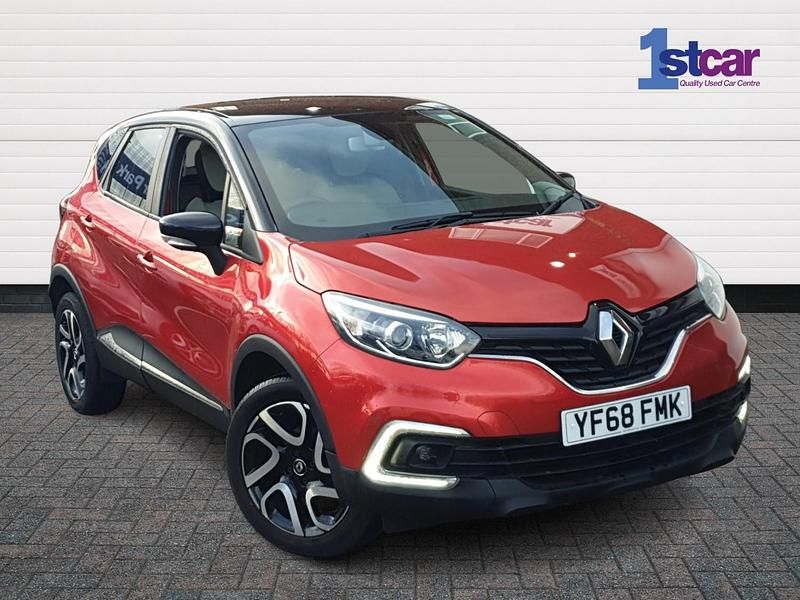 Used Renault Captur Iconic 2018 Red/black SUV