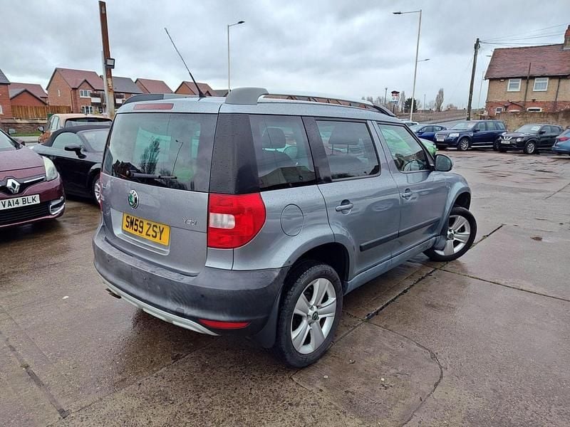 Used Skoda Yeti SE 105 HP (77 kW) 2010 Grey SUV