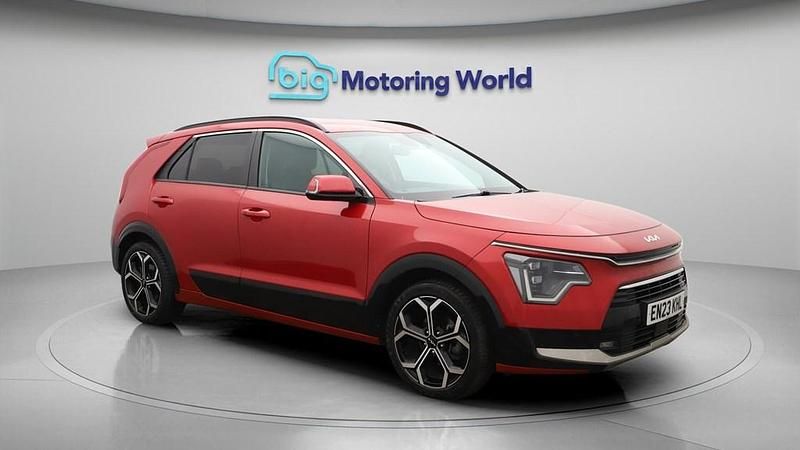 Used Kia Niro 139 HP (102 kW) 2023 Red SUV