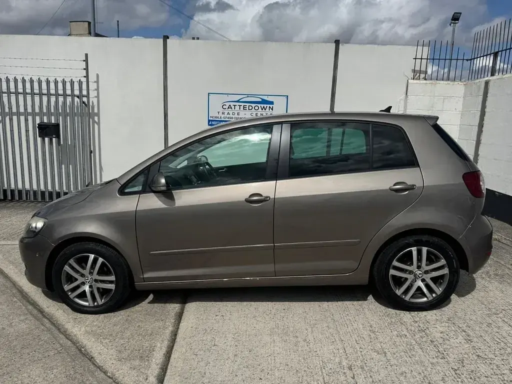 Used VW Golf Plus Cross SE 105 HP (77 kW) 2011 Bronze Hatchback