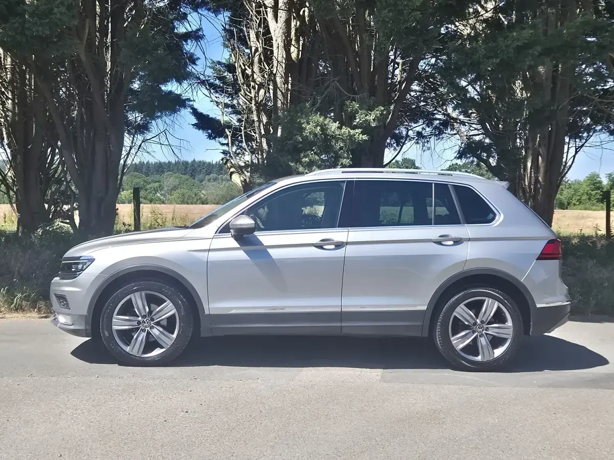 Used VW Tiguan SEL 150 HP (110 kW) 2016 Silver SUV