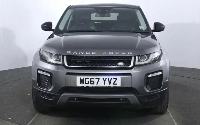 Used Land Rover Range Rover evoque SE 179 HP (131 kW) 2018 Hatchback
