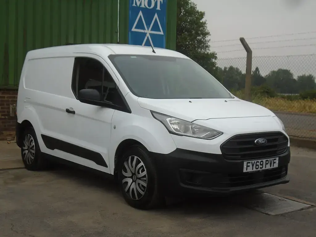Used Ford Transit 100 HP (73 kW) 2019 White Van