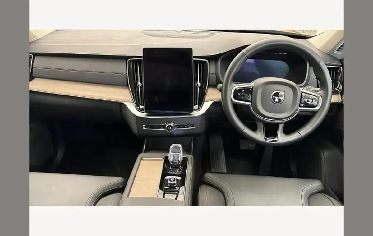 Used Volvo XC90 Plus 455 HP (334 kW) 2025 Blue SUV