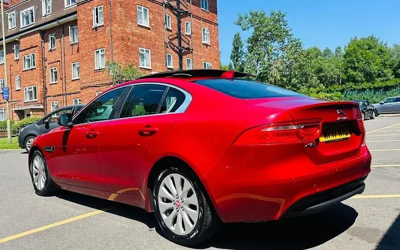Used Jaguar XE Prestige 163 HP (119 kW) 2019 Sedan
