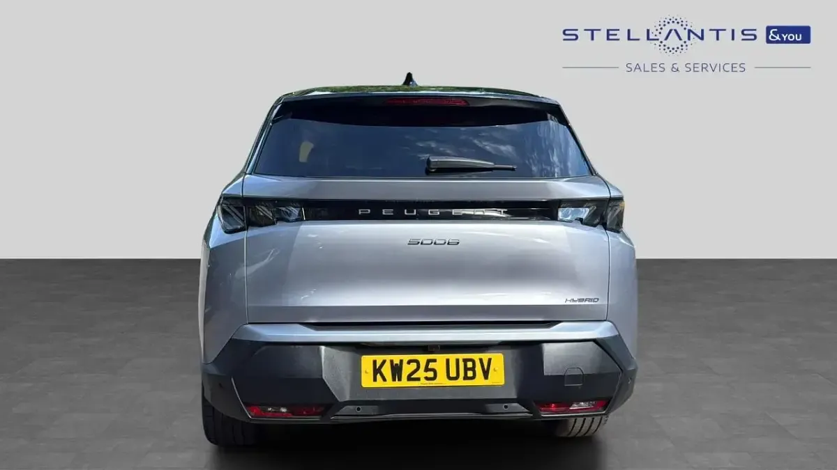 Used Peugeot 5008 GT 134 HP (98 kW) 2025 Grey SUV