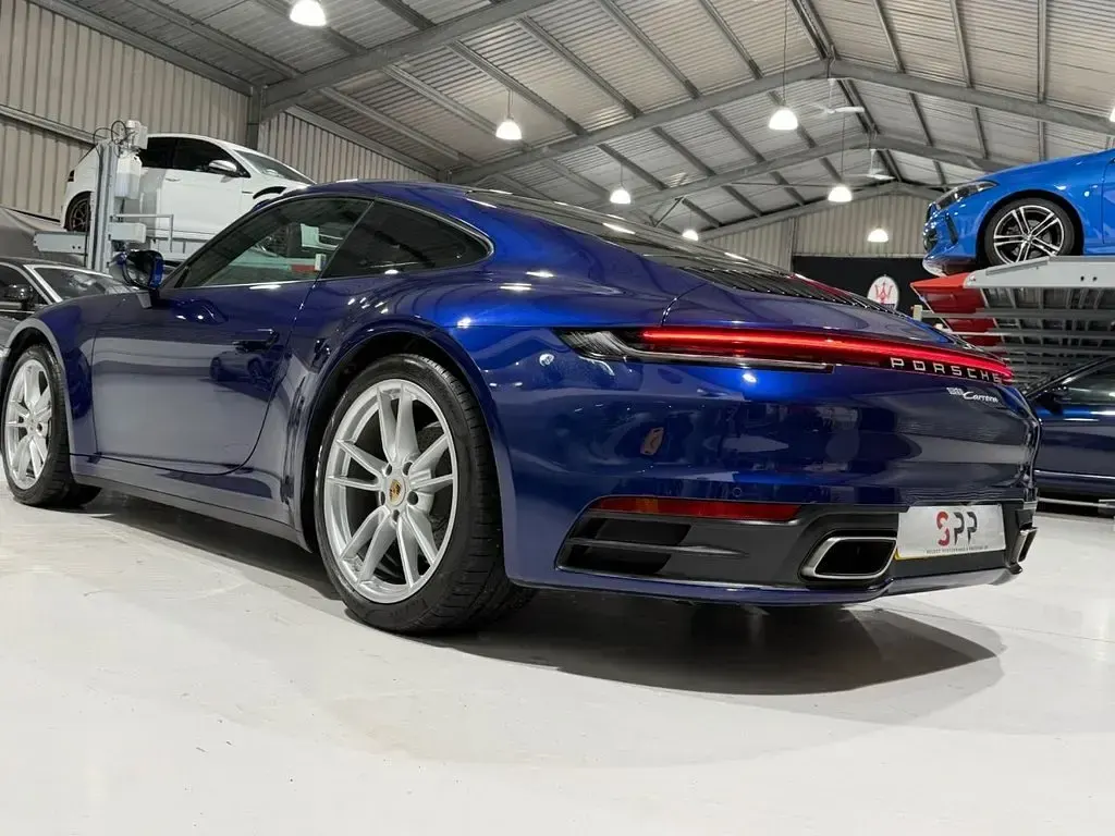 Used Porsche 911 Carrera 385 HP (283 kW) 2020 Blue Coupe