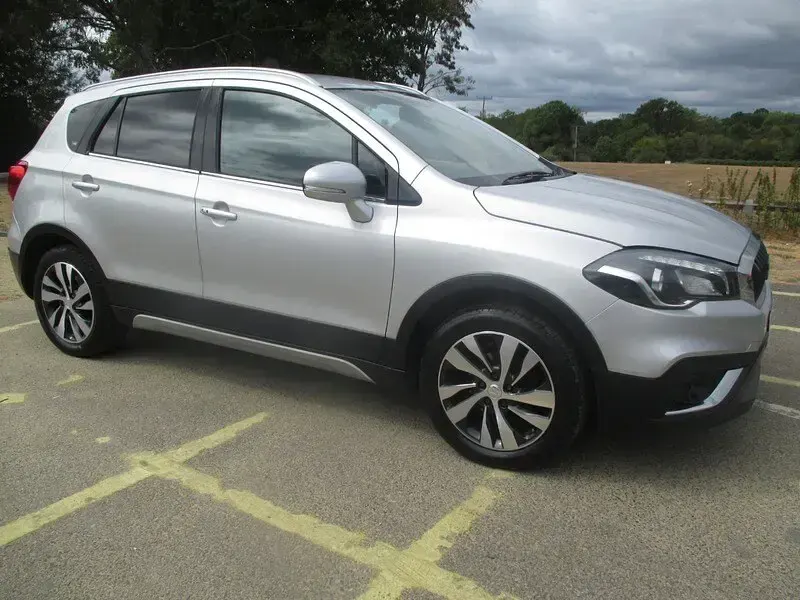 Used Suzuki SX4 SZ-T 111 HP (81 kW) 2018 Silver Hatchback