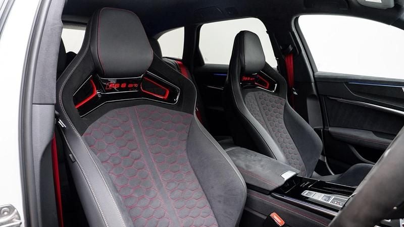 Begagnad Audi RS6 Design 630 HK (463 kW) 2025 Vit Kombi