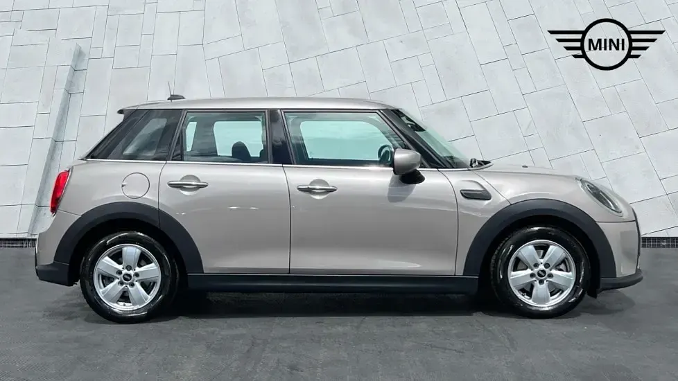 Used Mini Cooper Classic 134 HP (98 kW) 2023 Grey Hatchback