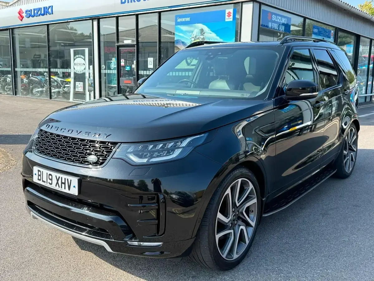 Used Land Rover Discovery 5 HSE 2019 Black SUV