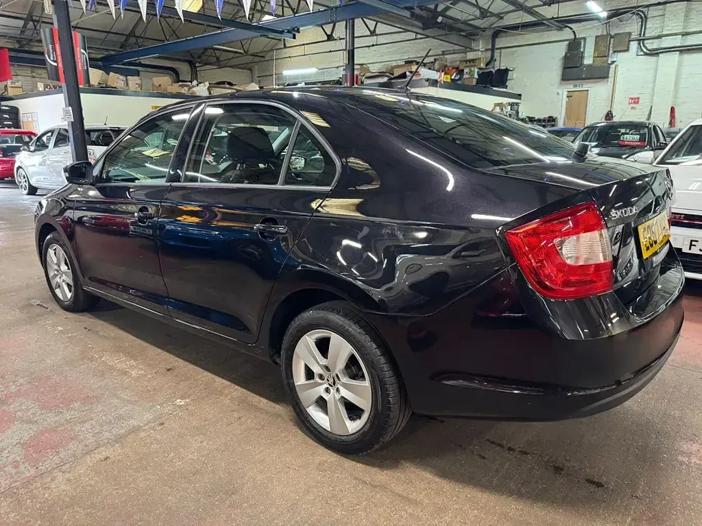 Usado Skoda Rapid SE 2017 Preto Citadino