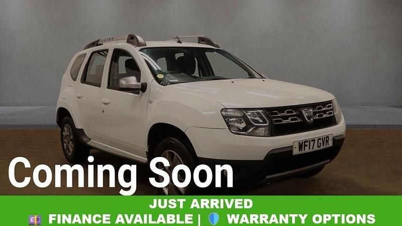Used Dacia Duster Lauréate 110 HP (80 kW) 2017 White SUV