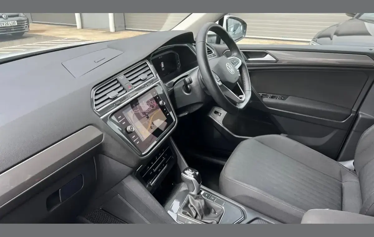 Usado VW Tiguan Allspace Life 150 HP (110 kW) 2024 Branco SUV