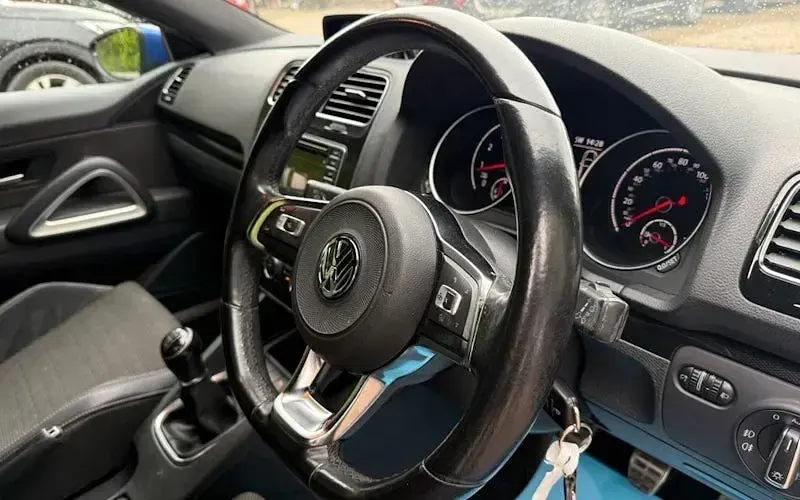 Usado VW Scirocco GT 125 CV (91 kW) 2017 Azul Coupe