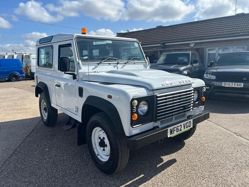 White Used 2012 Land Rover Defender SUV | £18,495 (A bit pricey) - Image 1/4