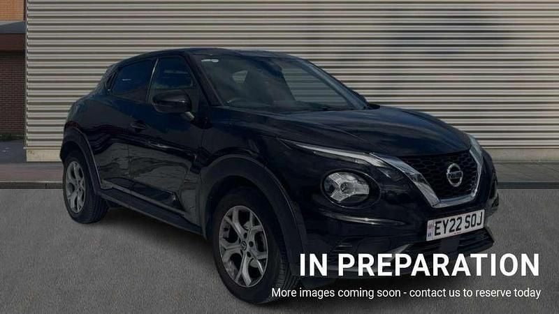 Black Used 2022 Nissan Juke N-Connecta SUV | £14,776 (Fair price) - Image 1/4