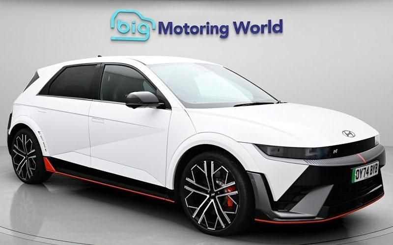 Begagnad Hyundai Ioniq 478 kW (650 HK) 2026 Halvkombi