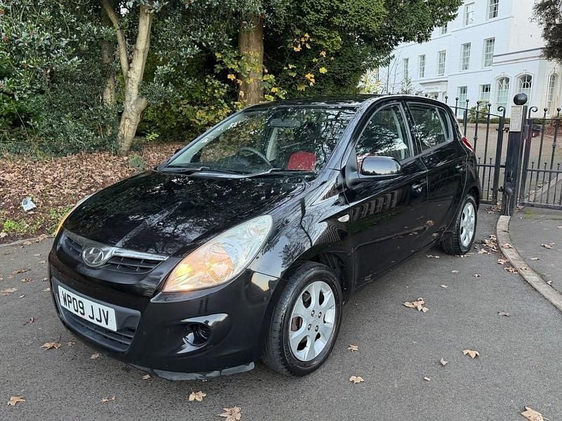 Used Hyundai i20 Comfort 2009 Black Hatchback