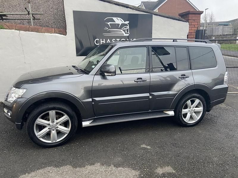 Used Mitsubishi Shogun 187 HP (137 kW) 2015 Grey SUV