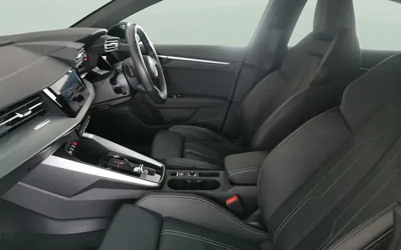 Begagnad Audi A3 S-Line 150 HK (110 kW) 2024 Sedan