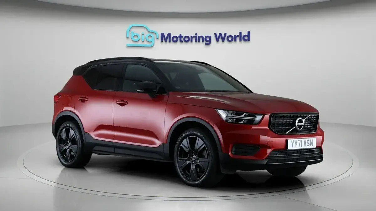 Used Volvo XC40 Plus 211 HP (155 kW) 2021 SUV