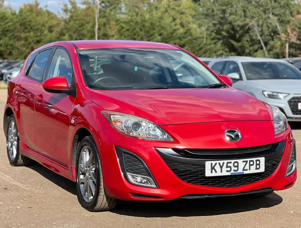 Used Mazda 3 Inclusive 105 HP (77 kW) 2009 Red Hatchback