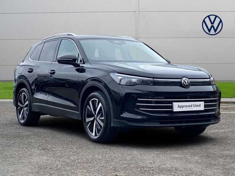 Used 2025 VW Tiguan Elegance SUV | £34,399 (Expensive) - Image 1/4