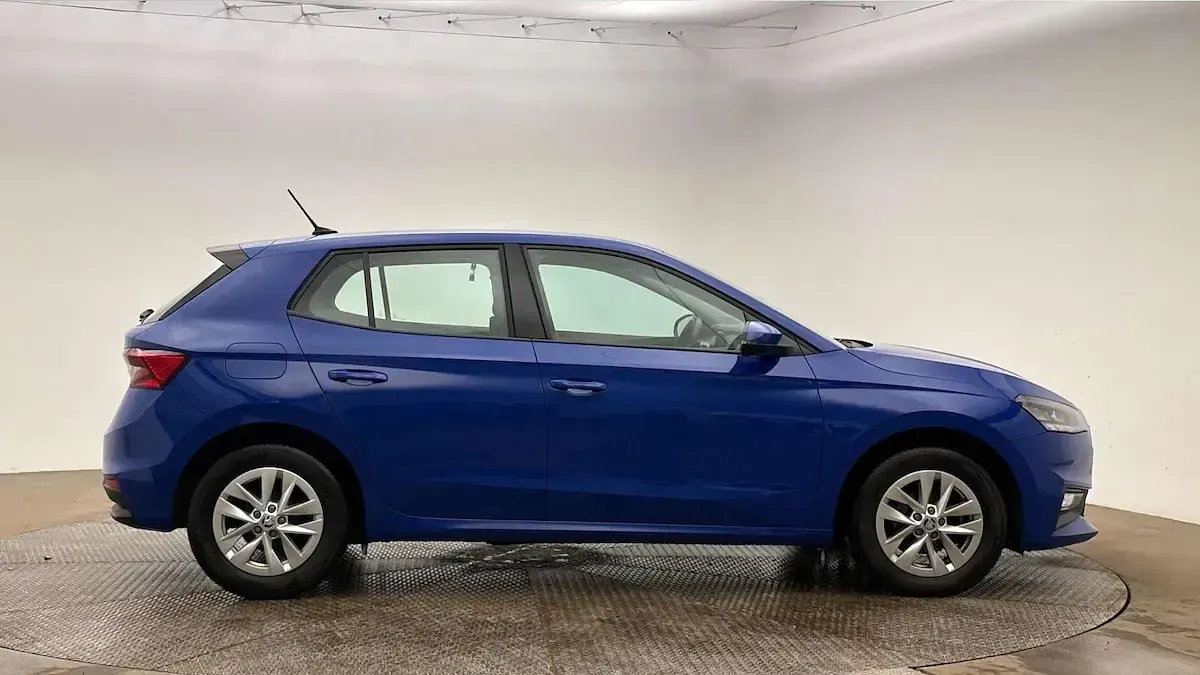 Used Skoda Fabia Comfort 59 HP (43 kW) 2022 Energy blue Hatchback