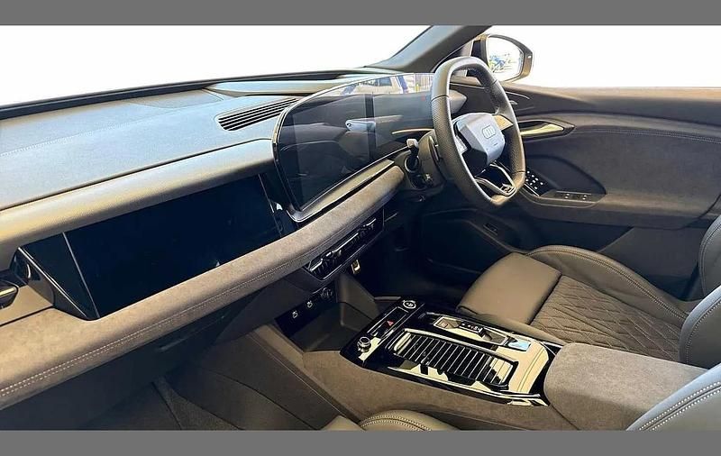 Used Audi Q6 e-tron Advanced 284 kW (387 HP) 2026 Black SUV