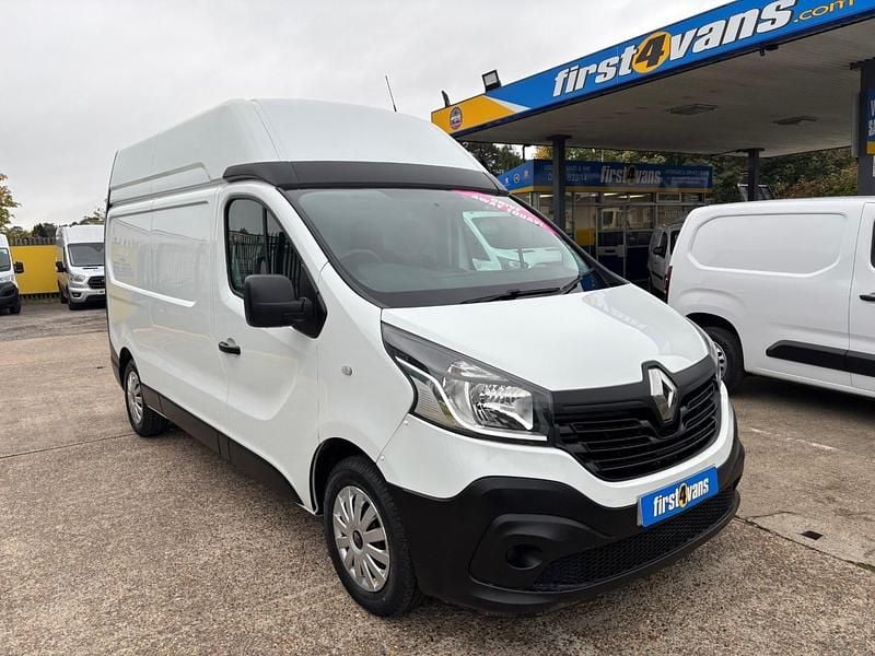 White Used 2016 Renault Trafic Business Van | £7,500 (Fair price) - Image 1/4