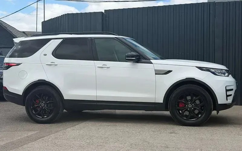 Used Land Rover Discovery 5 SE 241 HP (177 kW) 2020 SUV