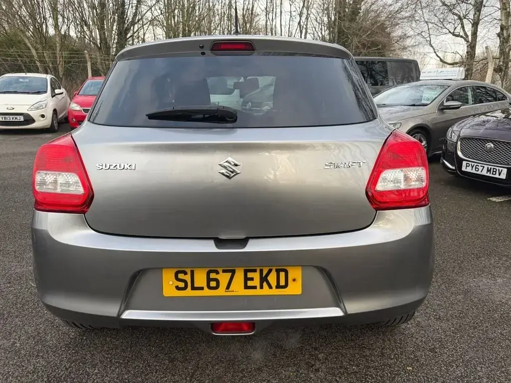 Używany Suzuki Swift SZ-T 111 KM (81 kW) 2017 Srebrny Hatchback