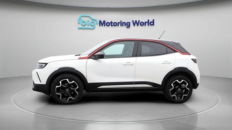 Used Vauxhall Mokka GS Line 131 HP (96 kW) 2022 White SUV