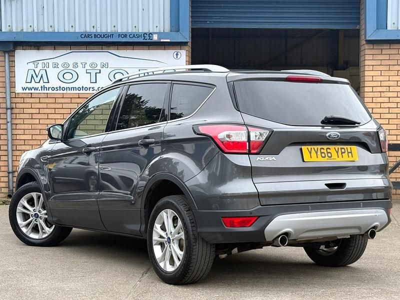 Used Ford Kuga Titanium 150 HP (110 kW) 2017 Grey SUV
