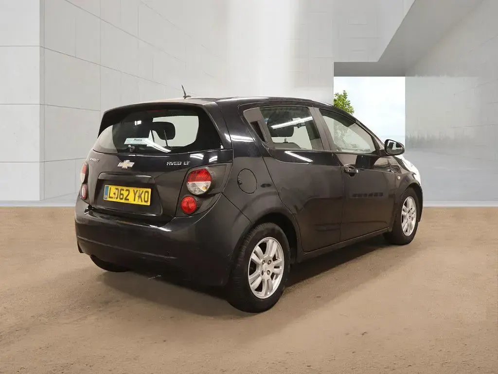 Used Chevrolet Aveo LT 86 HP (63 kW) 2012 Black Hatchback