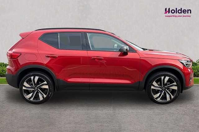 Used Volvo XC40 Ultra 161 HP (118 kW) 2024 Red SUV