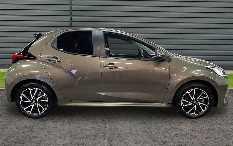 Used Toyota Yaris Hybrid Design 116 HP (85 kW) 2026 Hatchback