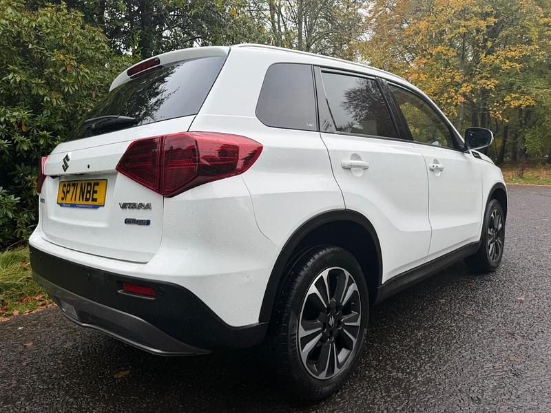 Used Suzuki Vitara SZ5 129 HP (94 kW) 2021 White SUV
