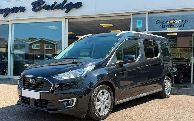 Used Ford Grand Tourneo Connect Titanium 120 HP (88 kW) 2022 Black MPV